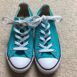 Teal converse